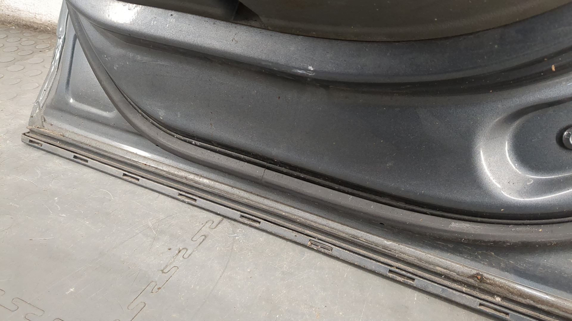 Дверь задняя правая