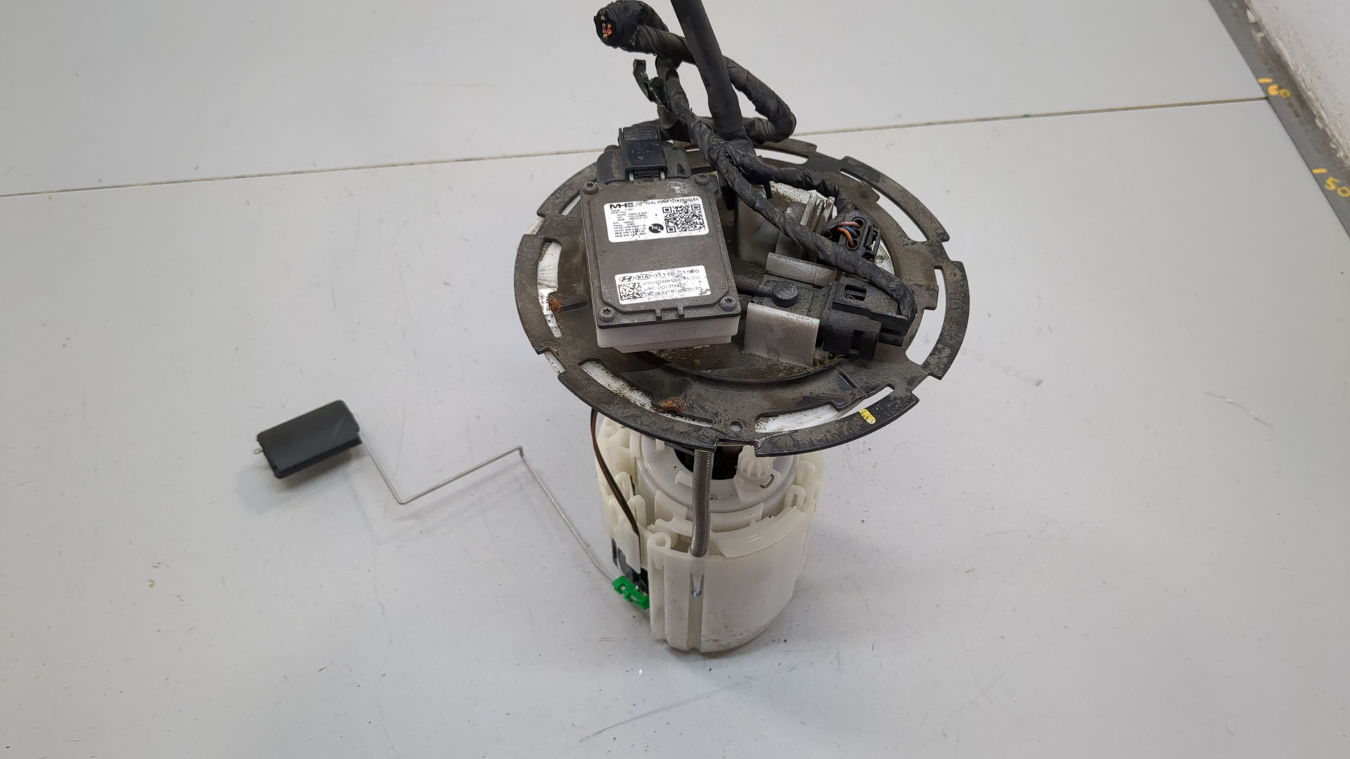 Насос топливный электрический