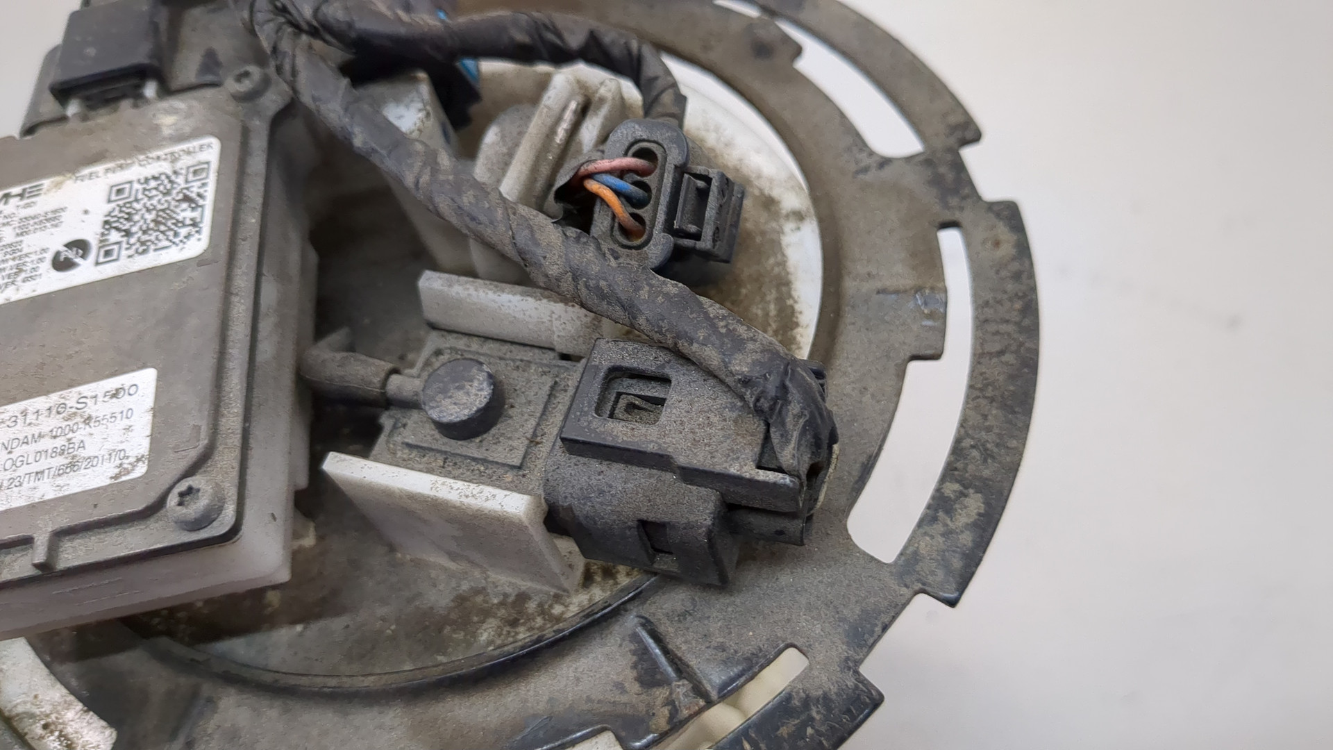 Насос топливный электрический