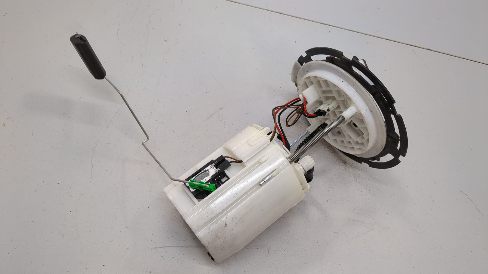 Насос топливный электрический