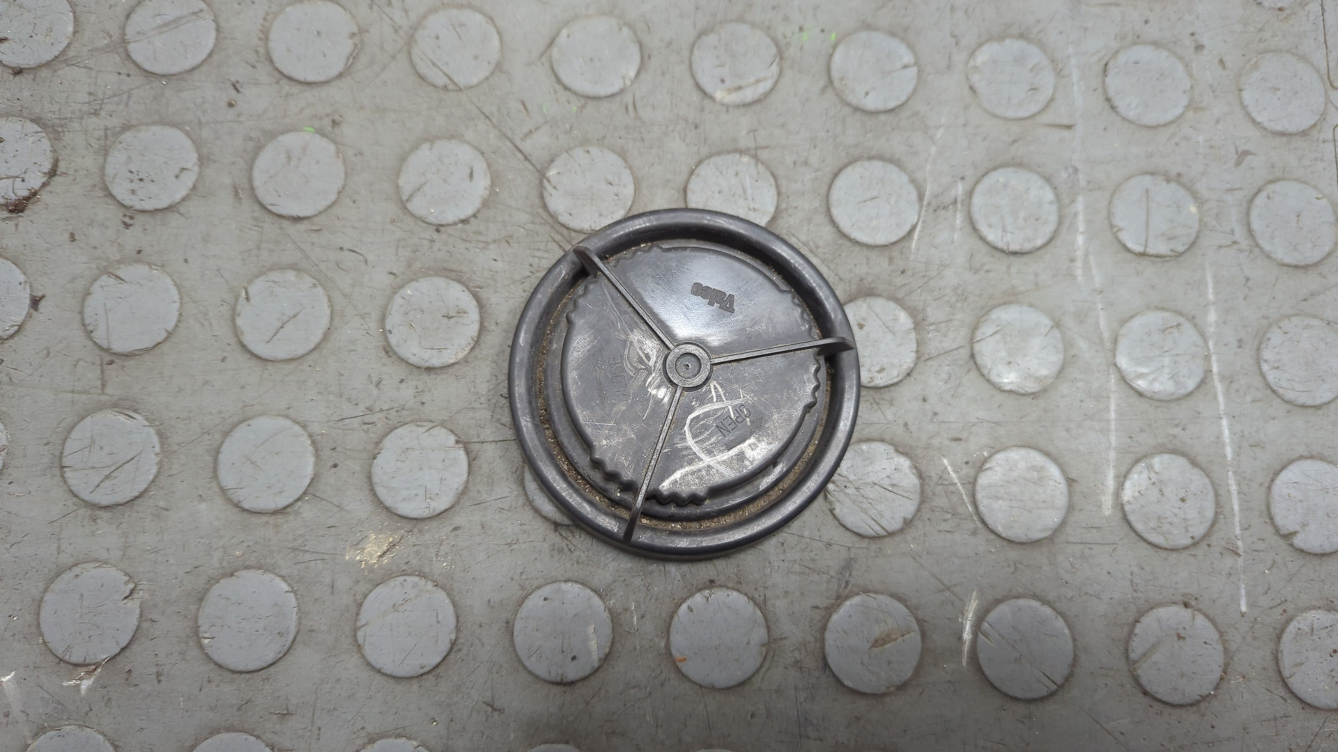 Крышка фары