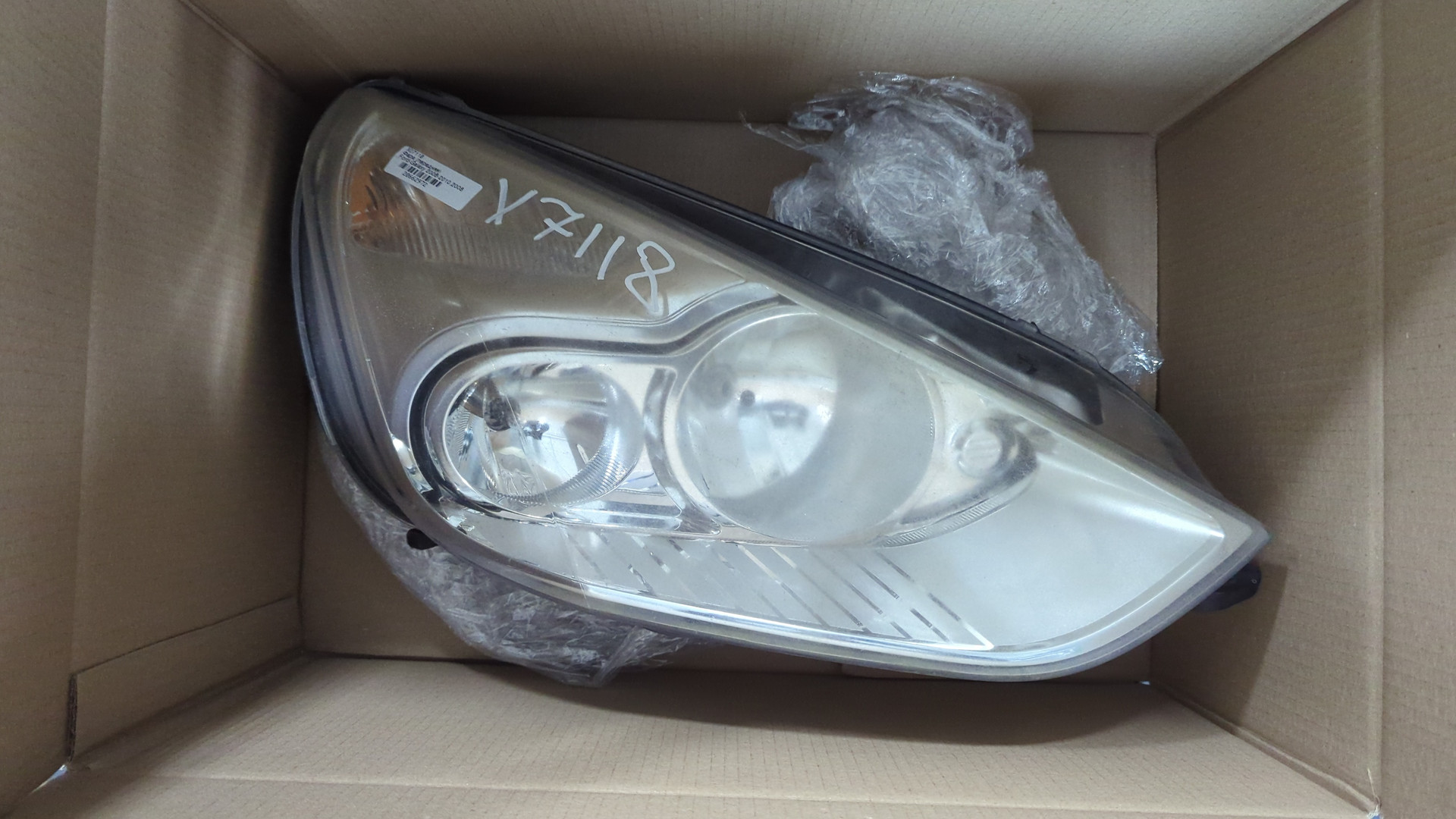 Фара правая