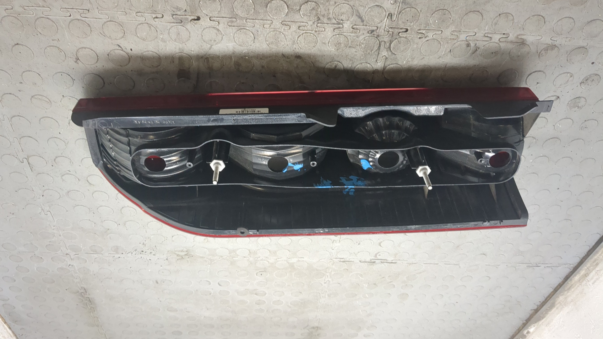 Фонарь задний правый