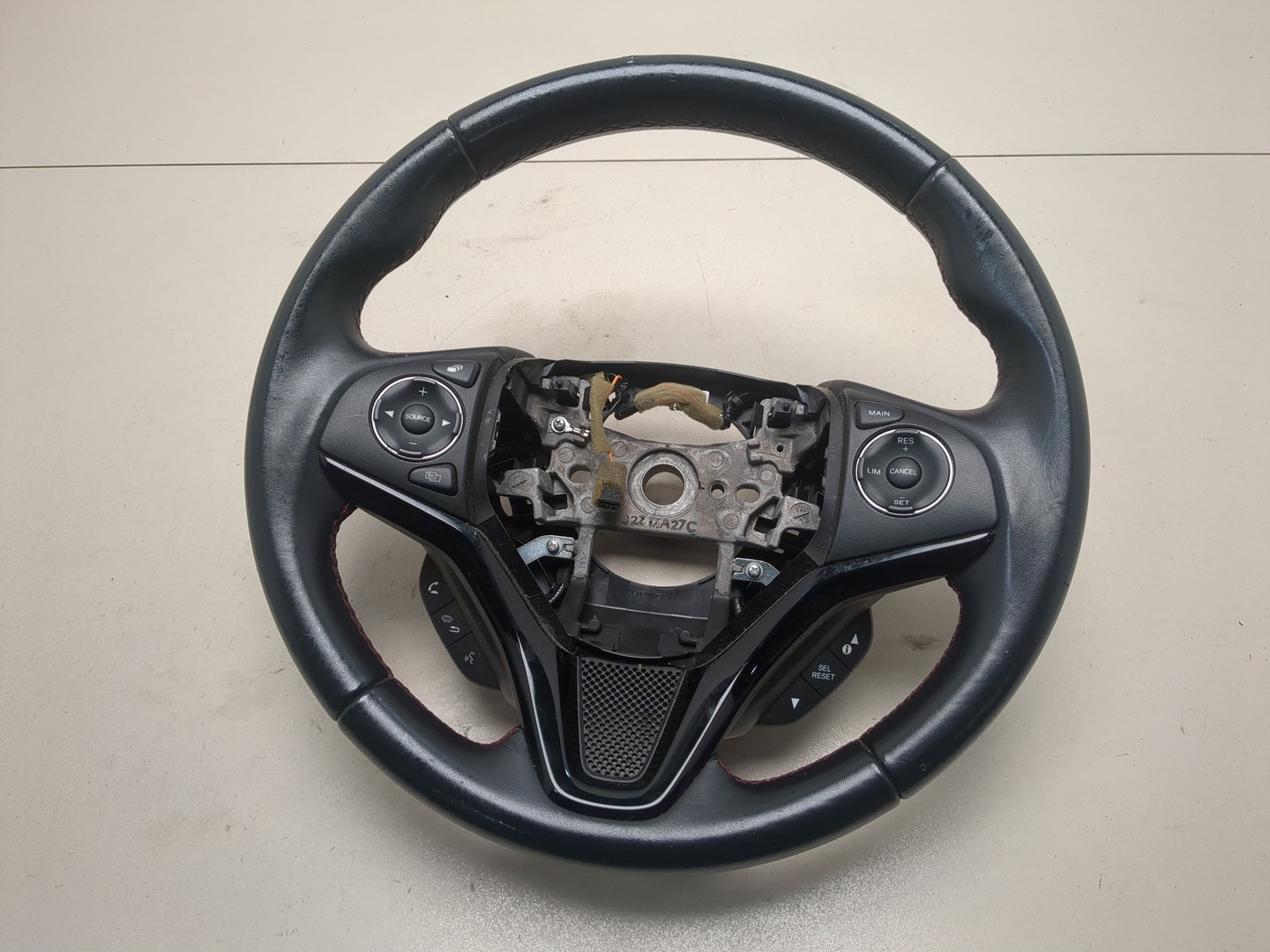 Рулевое колесо (руль)