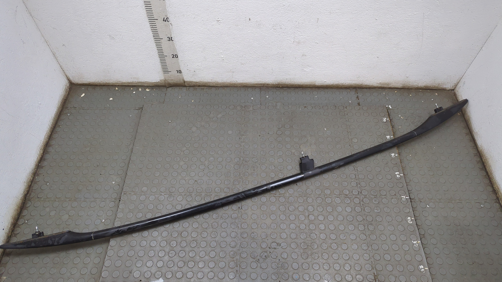 Рейлинг (релинг) левый (планка на крышу)