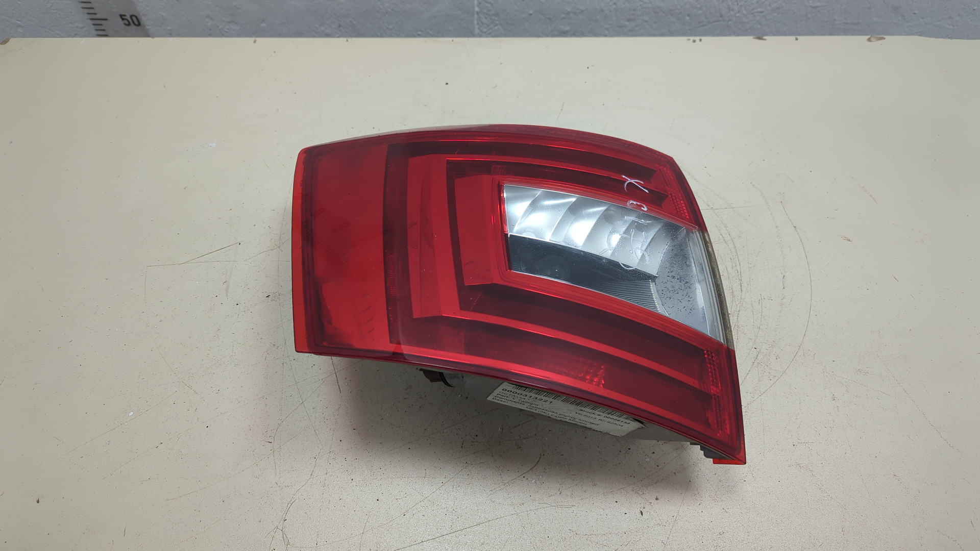 Фонарь задний левый