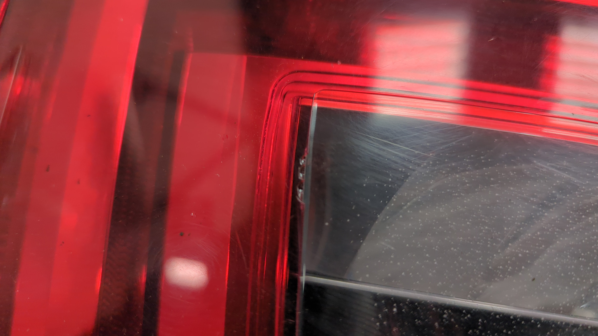 Фонарь задний левый