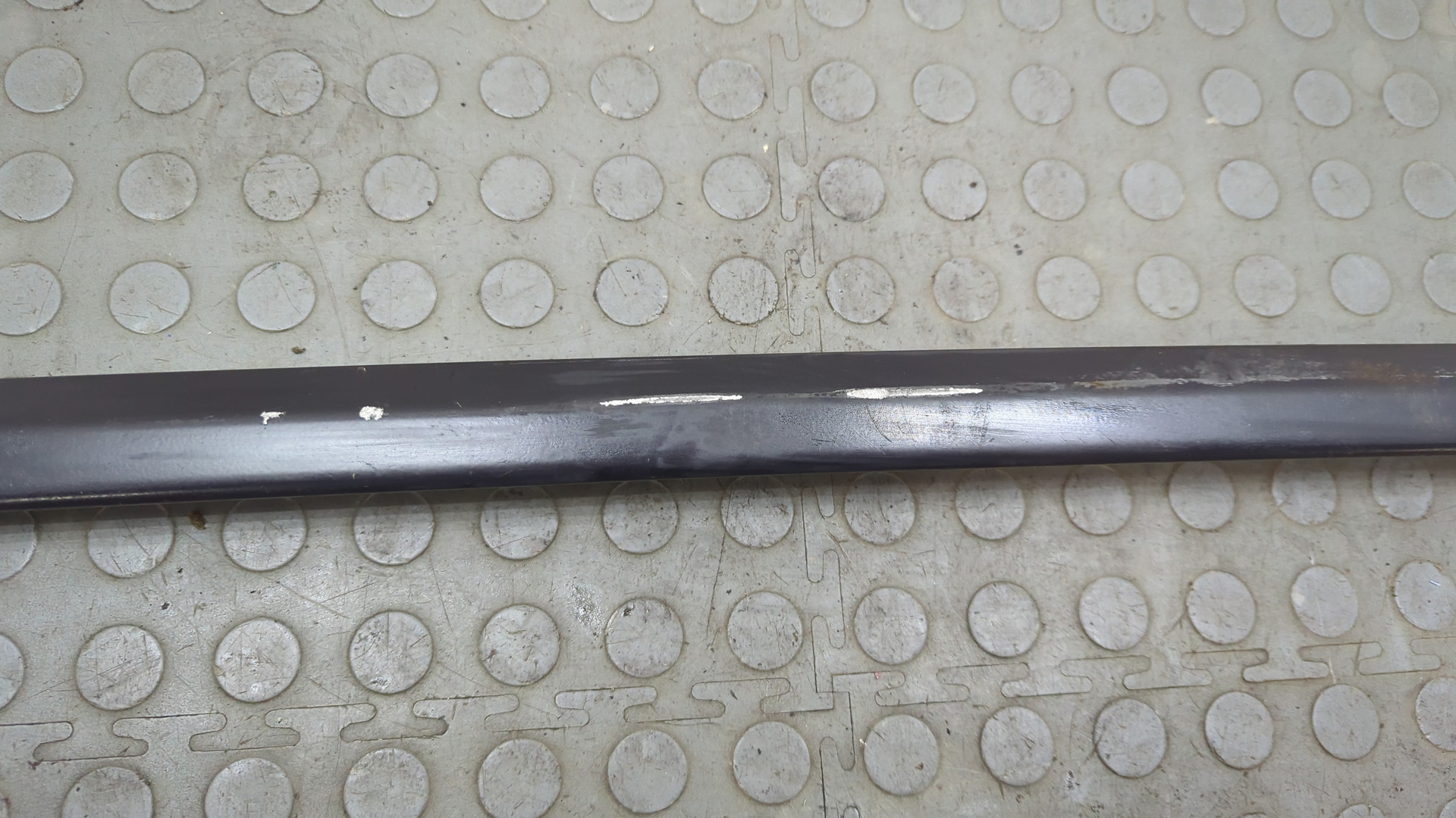 Рейлинг (релинг) левый (планка на крышу)