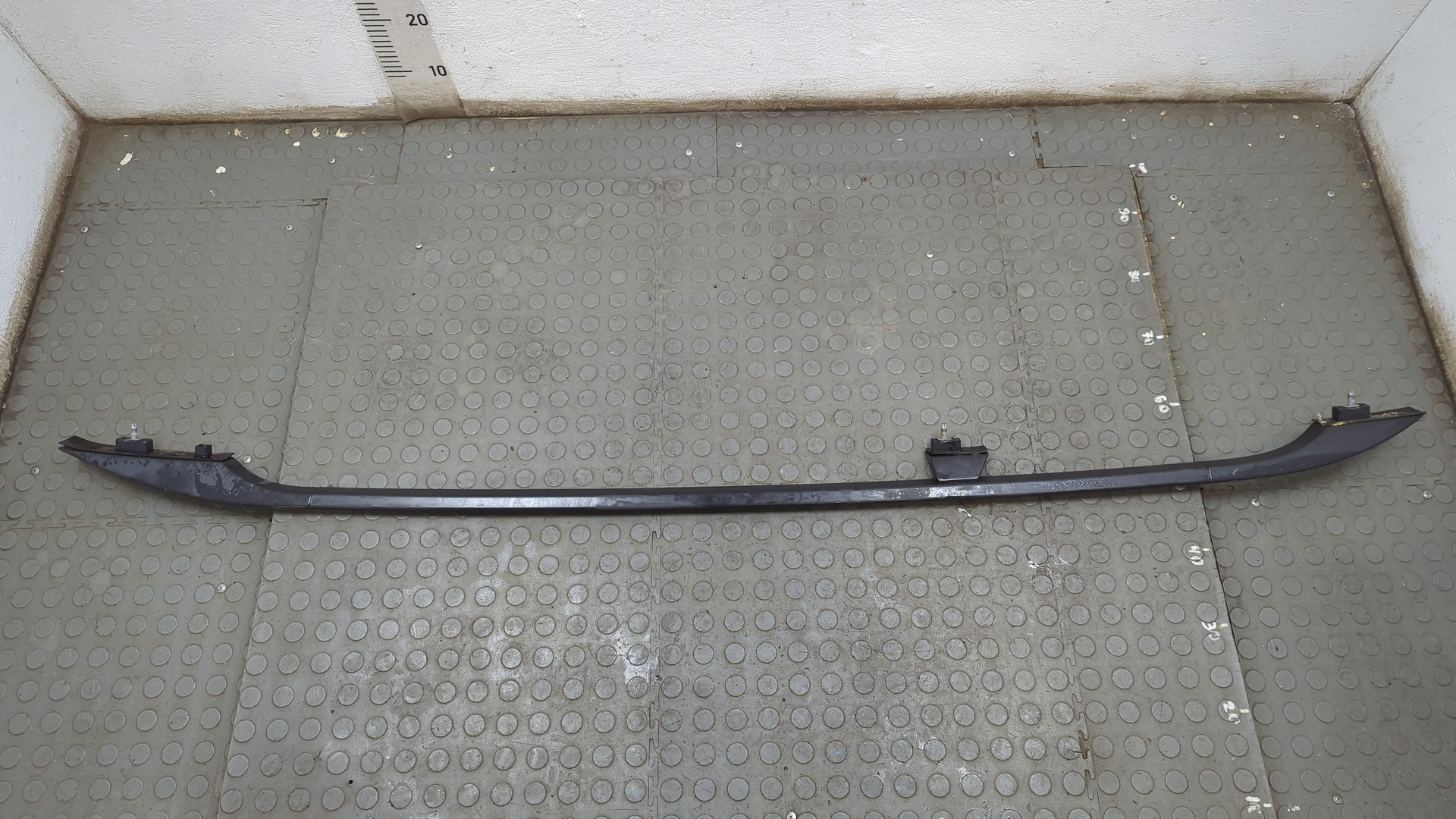 Рейлинг (релинг) левый (планка на крышу)