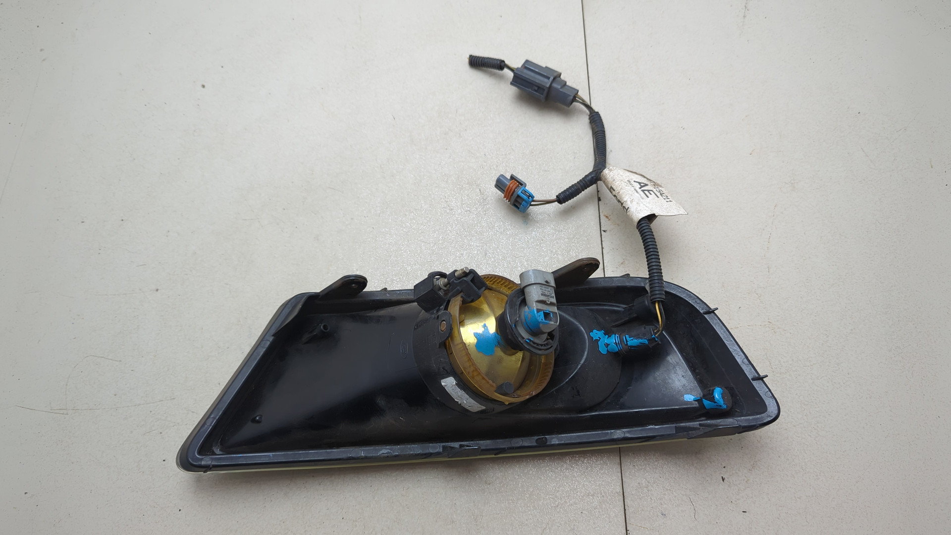 Фара противотуманная левая