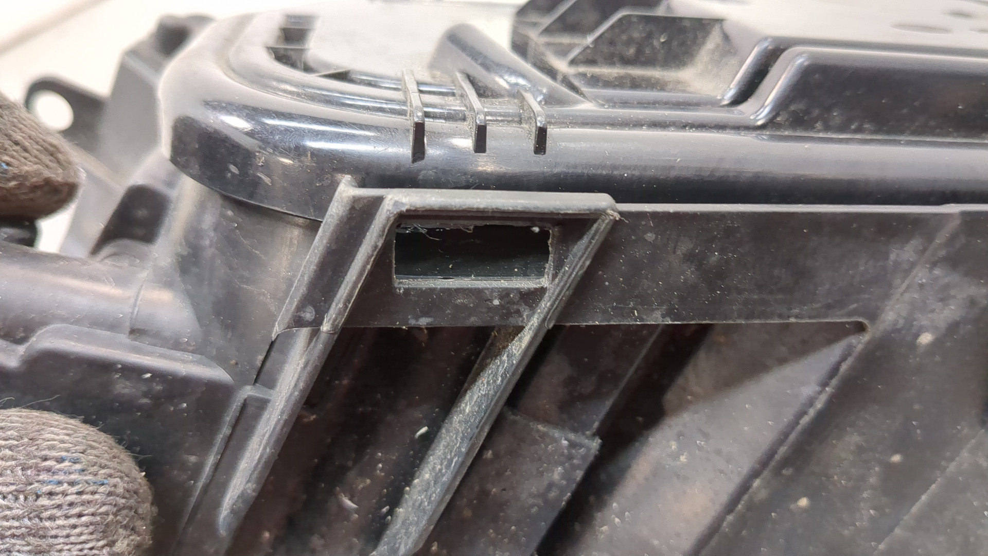 Фара правая