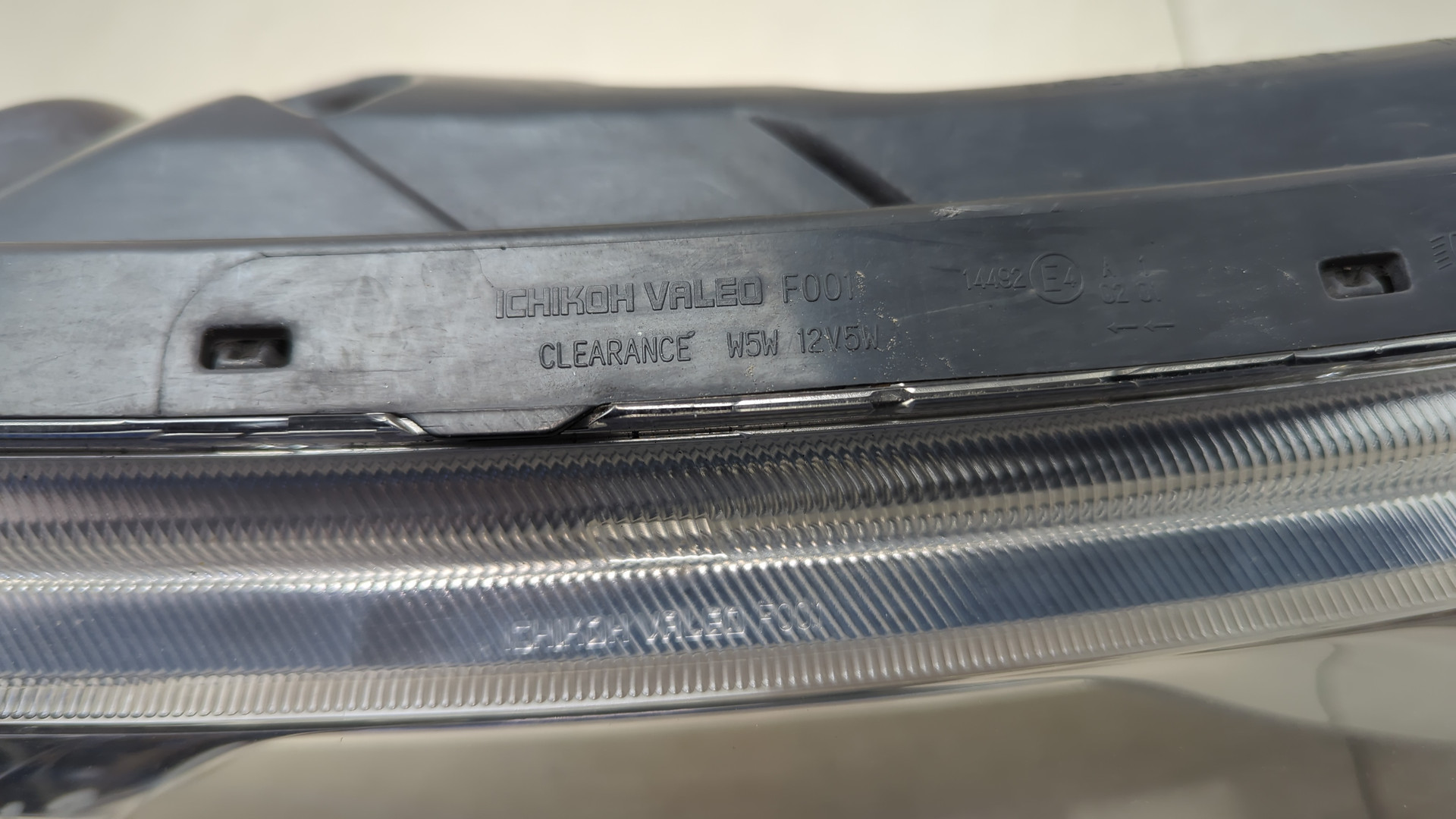 Фара противотуманная правая