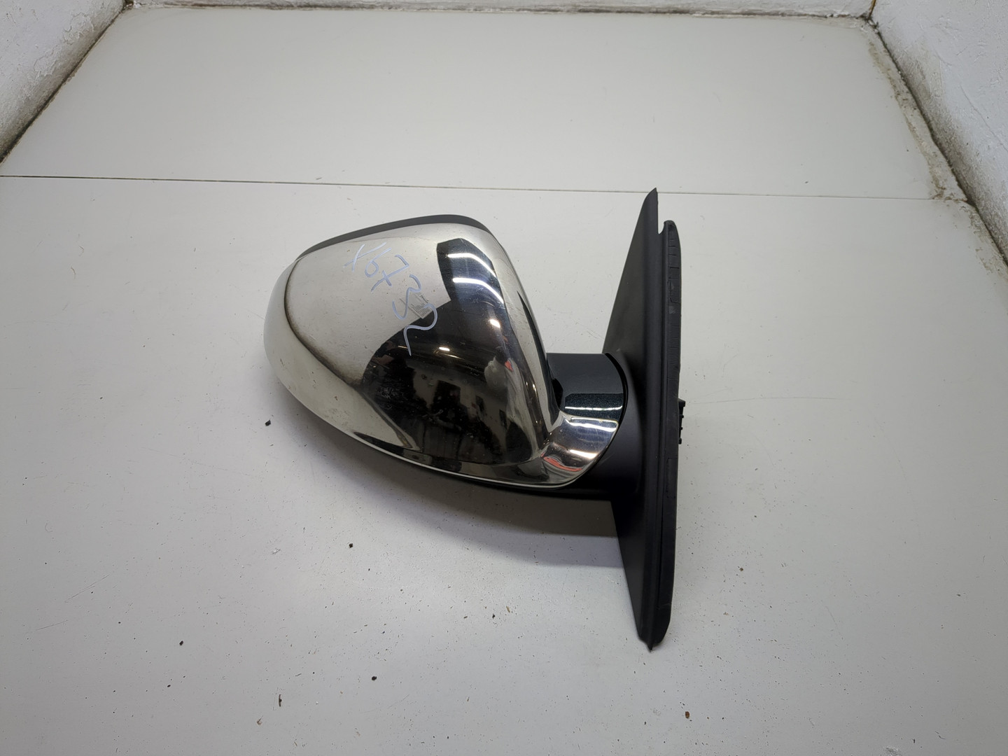 Зеркало правое электрическое