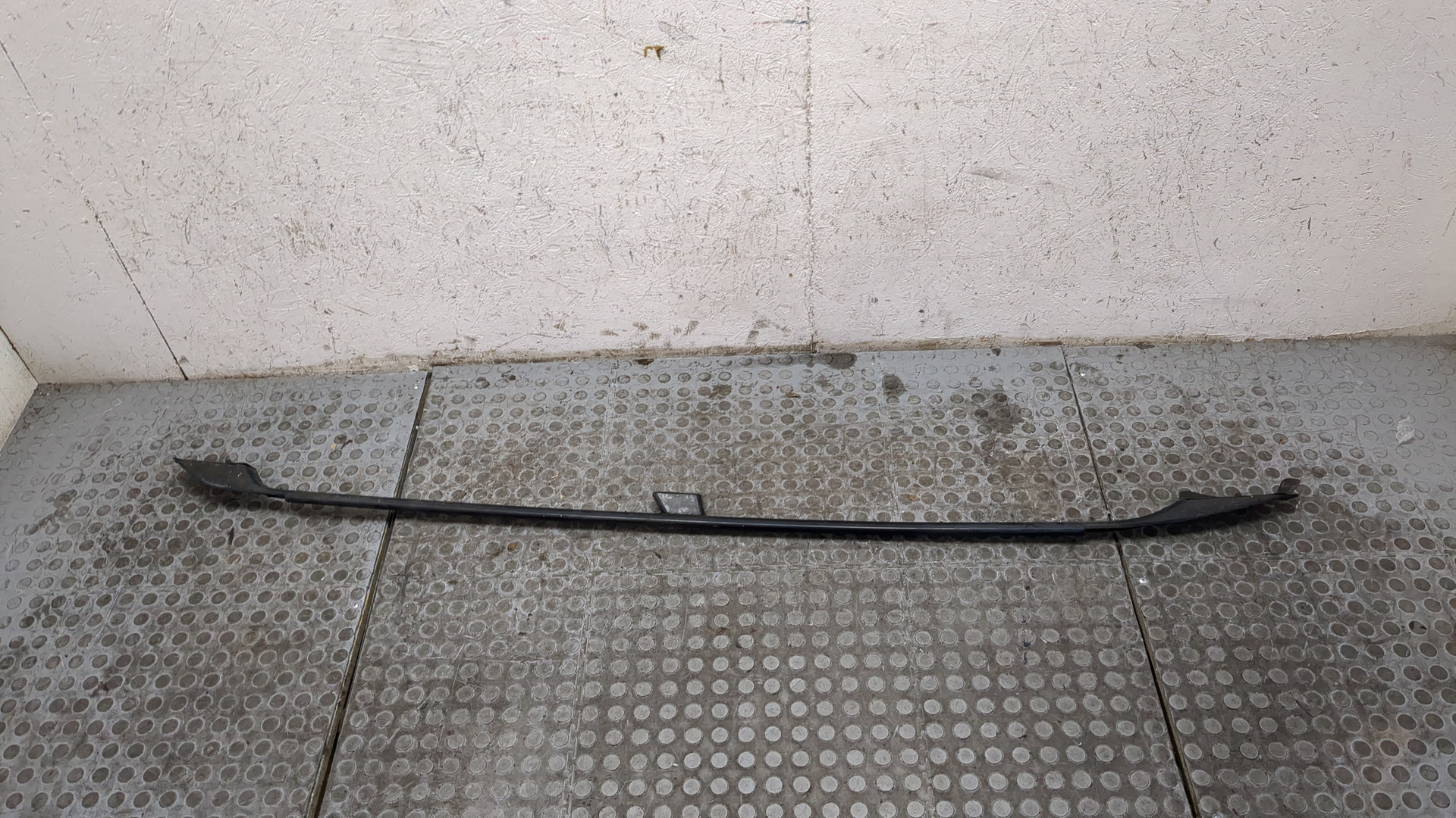 Рейлинг (релинг) правый (планка на крышу)