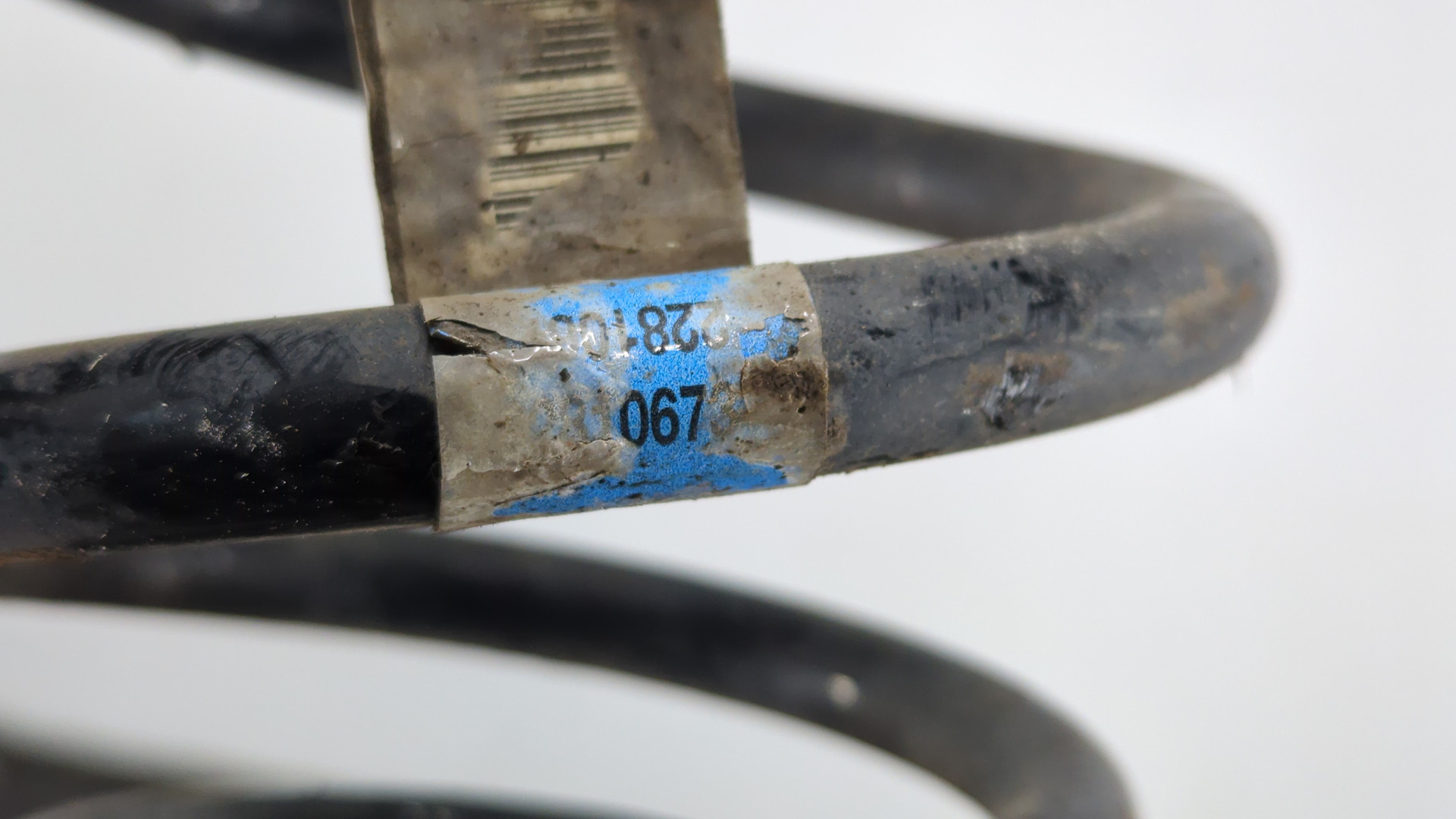 Пружина задняя