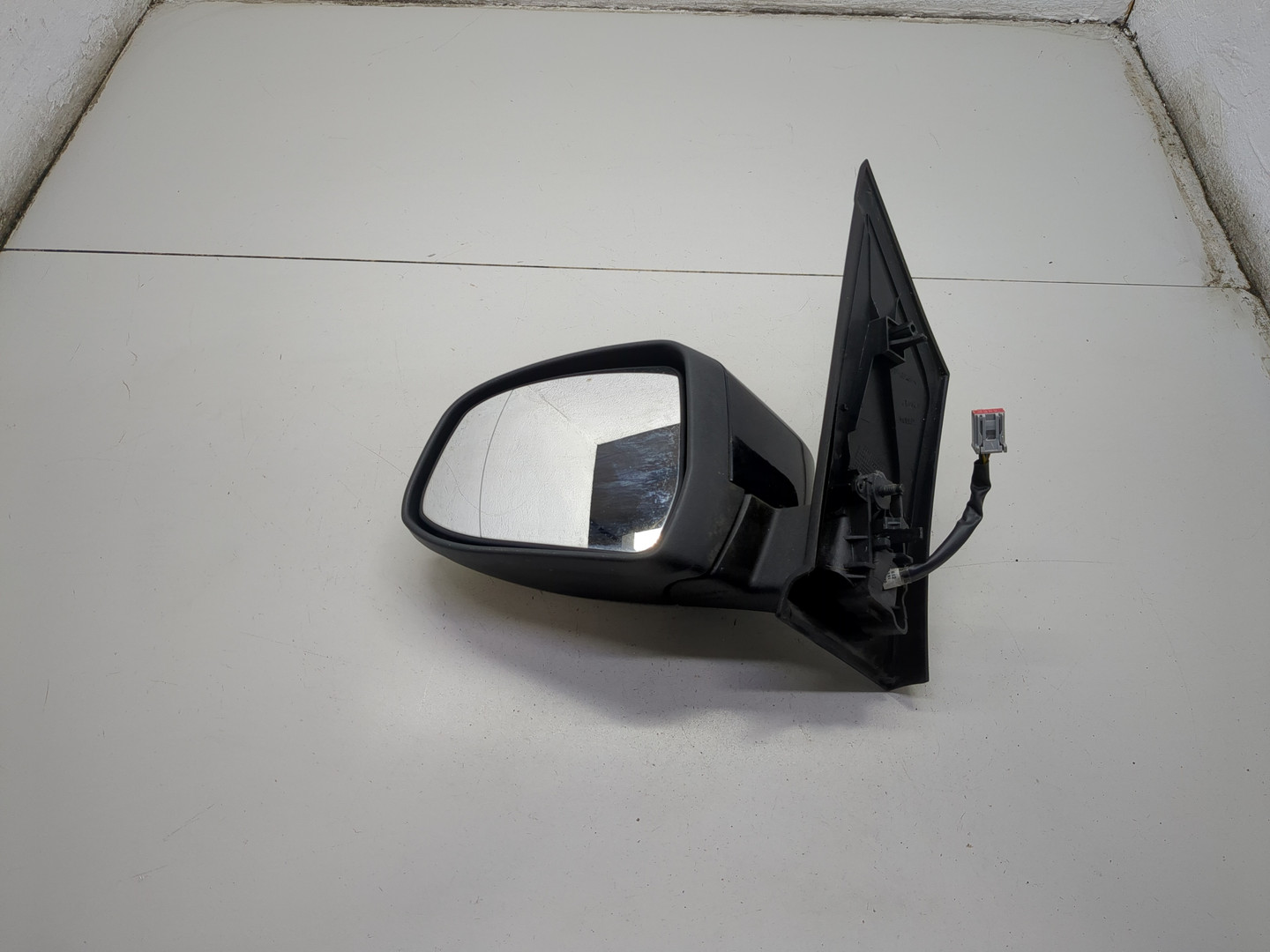 Зеркало левое электрическое