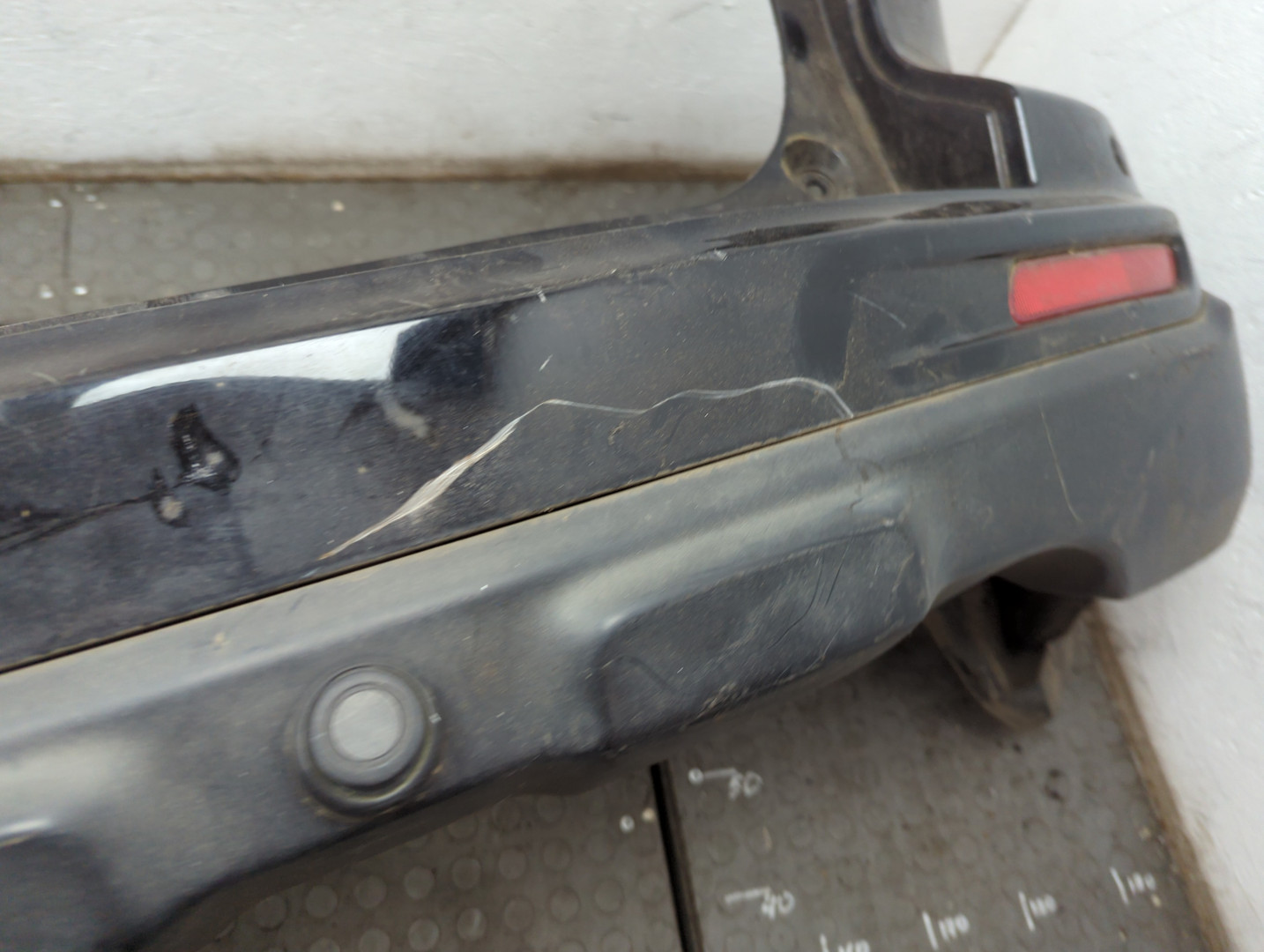 Бампер задний