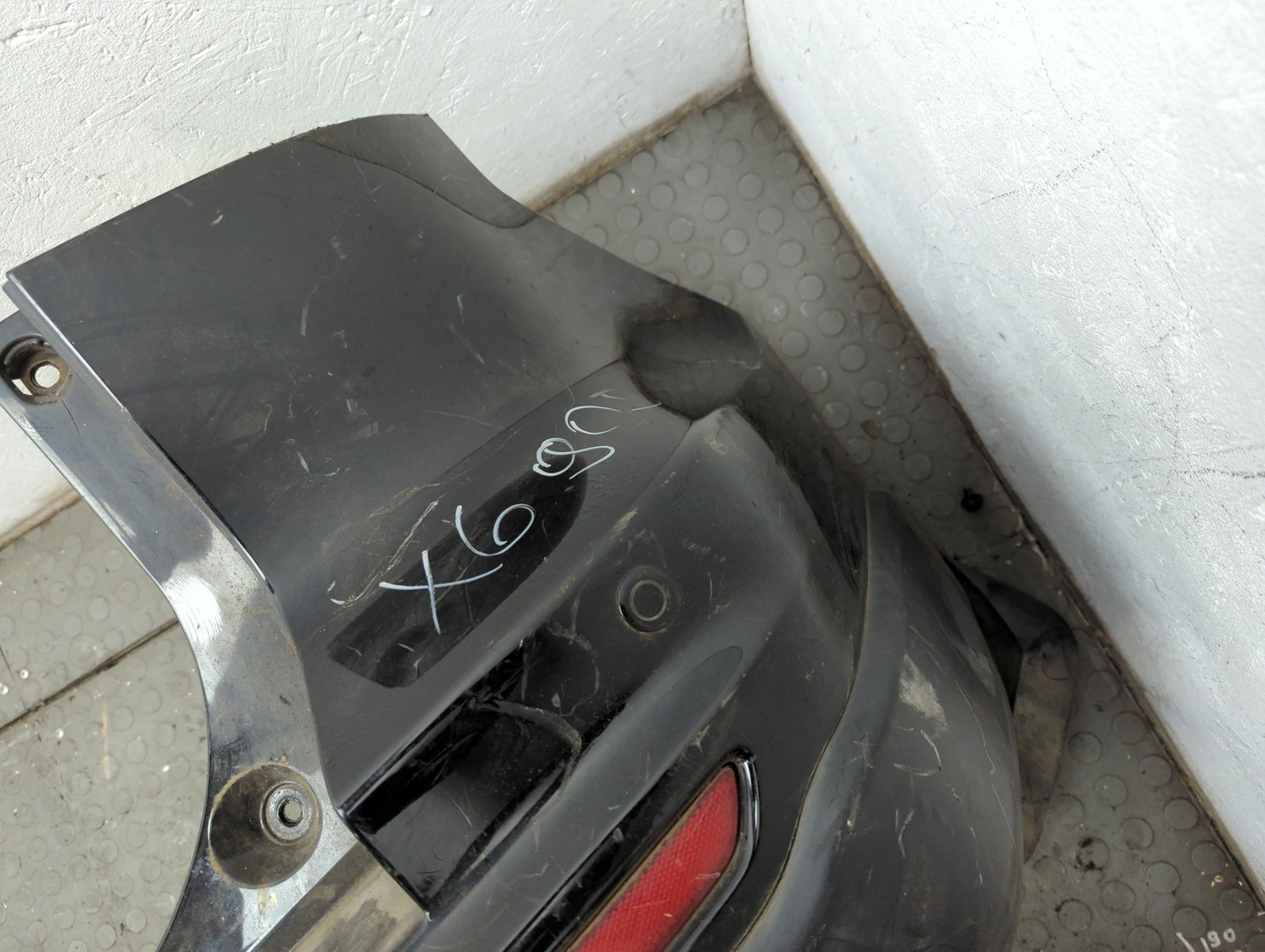 Бампер задний