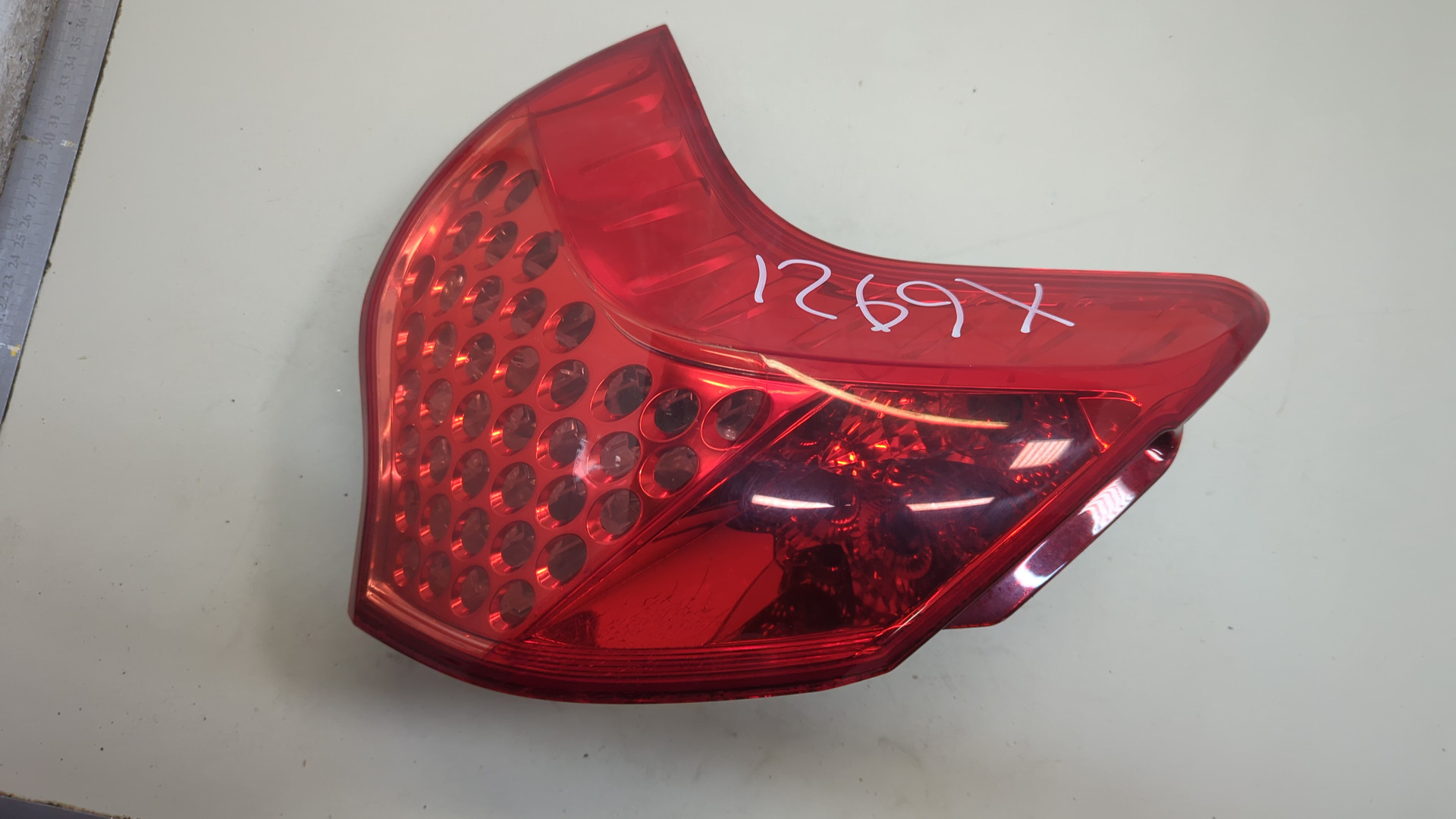 Фонарь задний левый