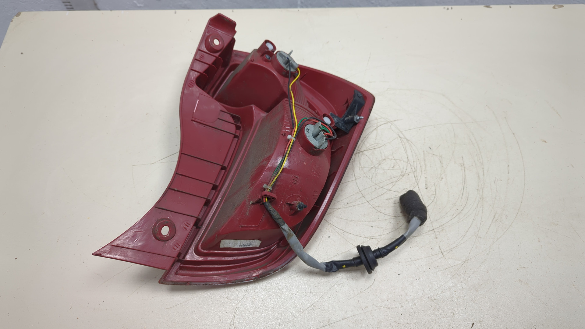 Фонарь задний левый