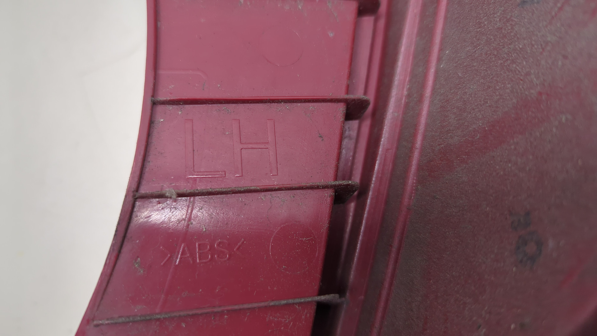 Фонарь задний левый