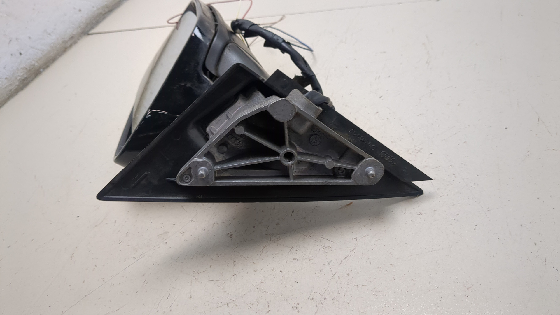 Зеркало правое электрическое