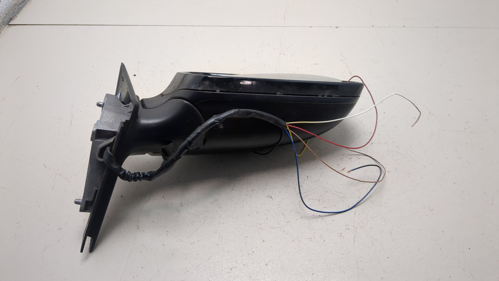 Зеркало правое электрическое