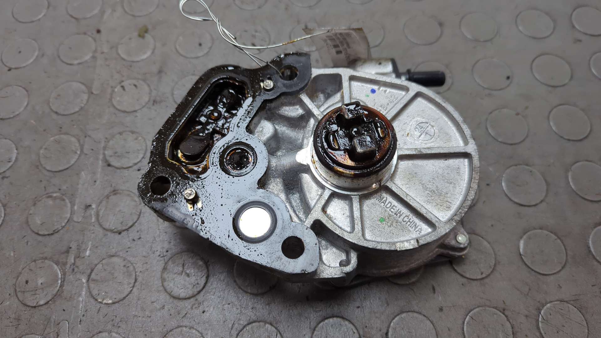 Насос вакуумный