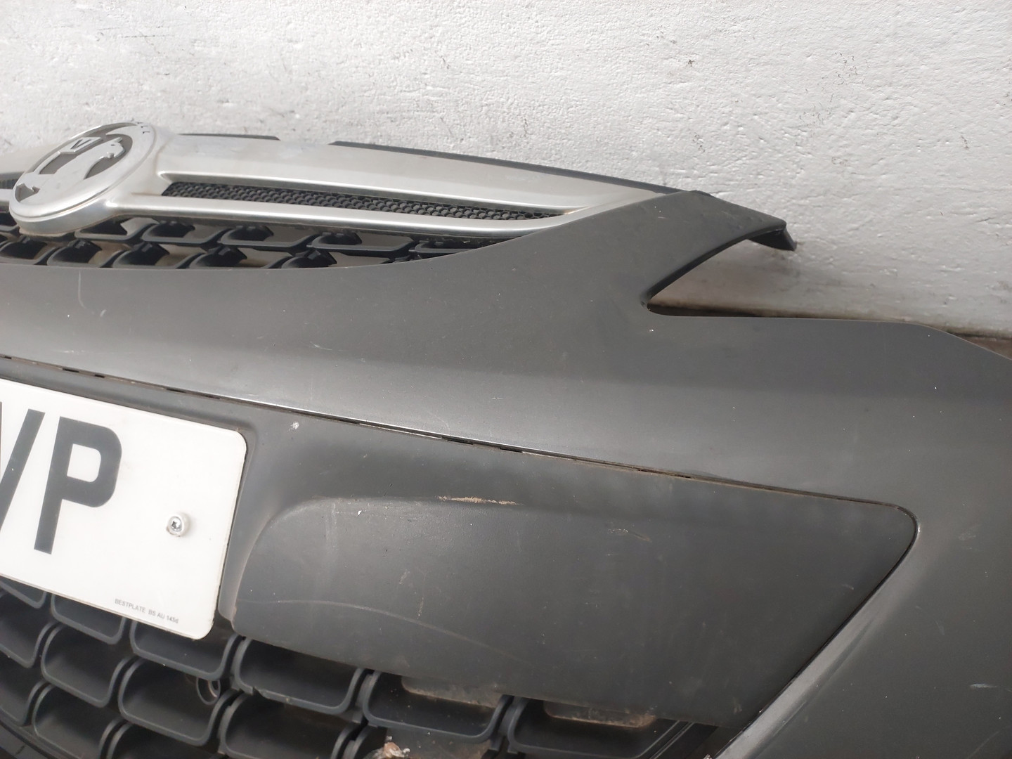 Бампер передний