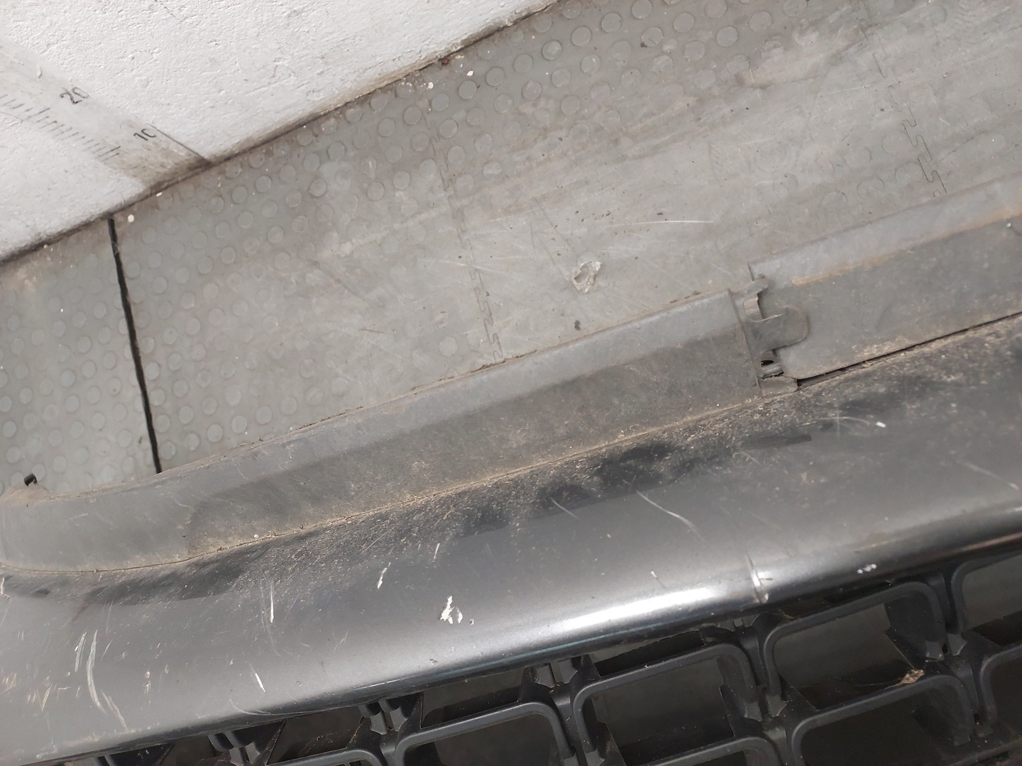 Бампер передний