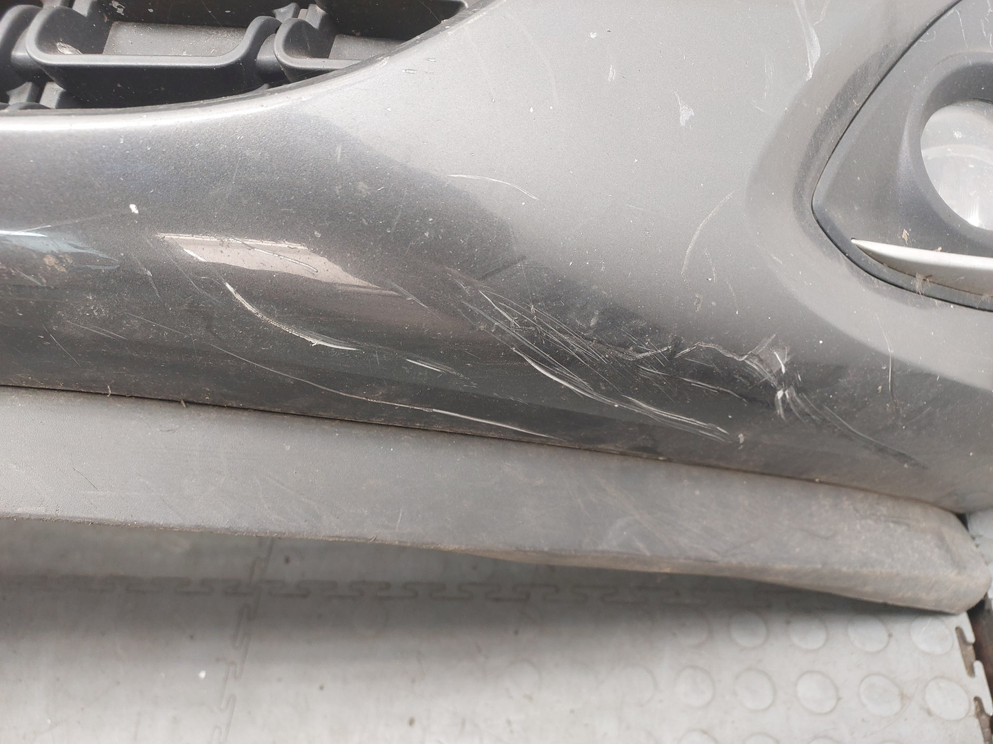 Бампер передний