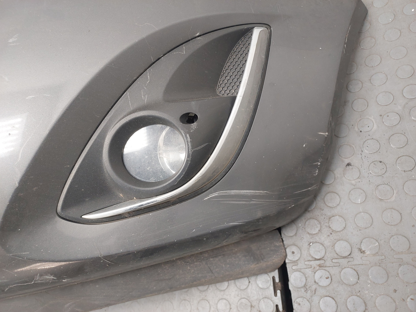 Бампер передний