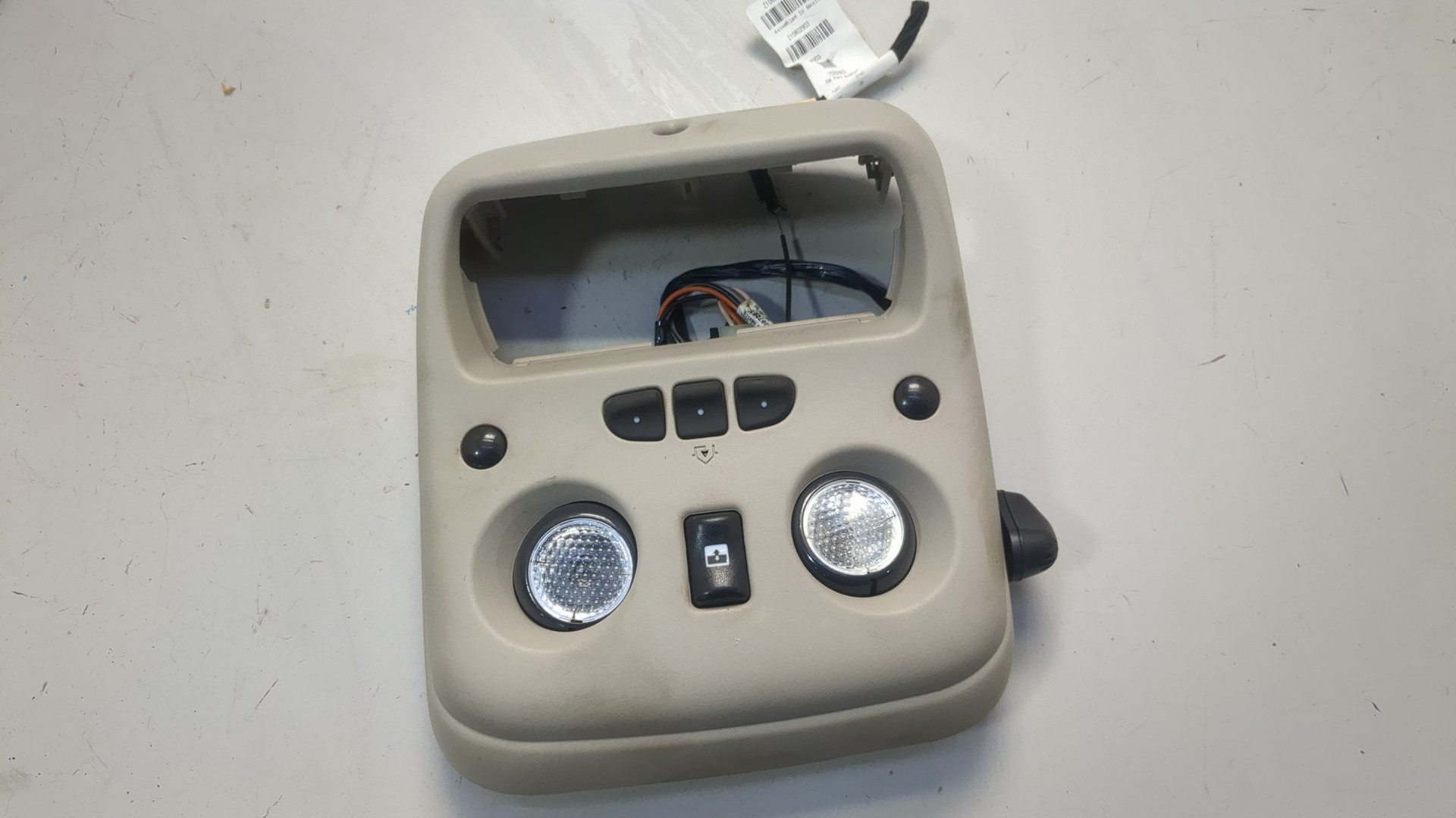 Плафон салонный