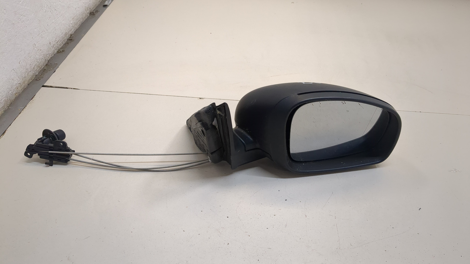 Зеркало правое электрическое