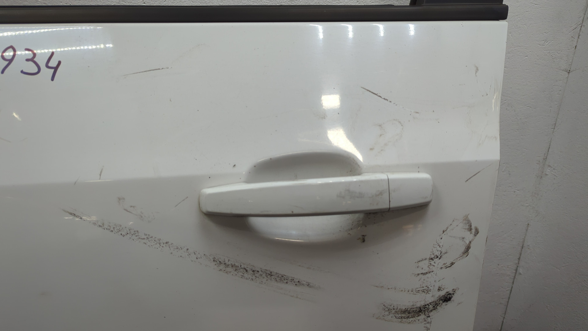 Дверь передняя левая