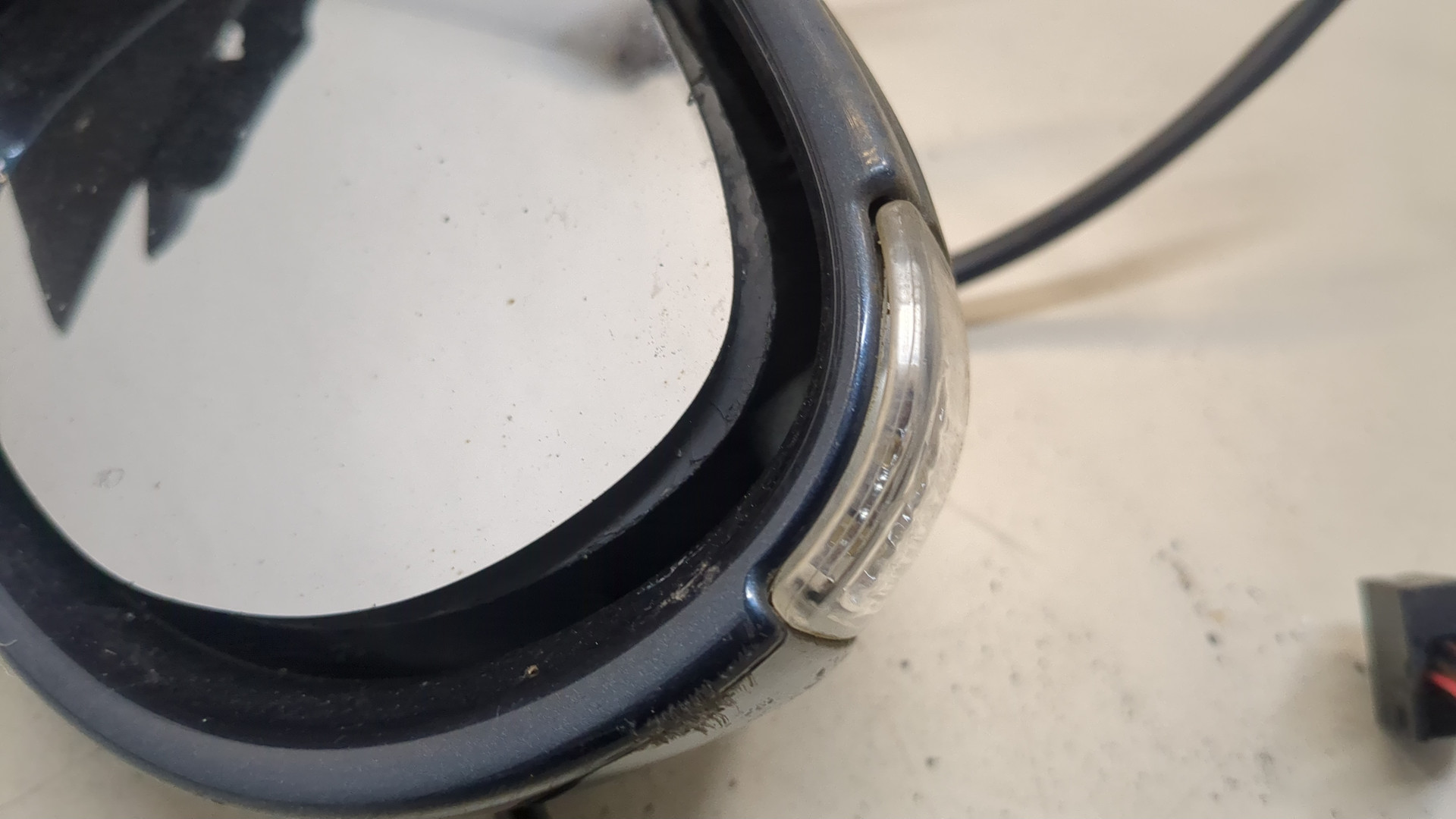 Зеркало левое электрическое