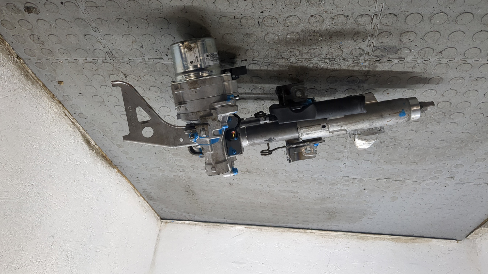 Серводвигатель рулевой рейки