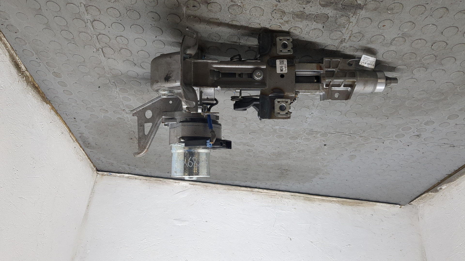 Серводвигатель рулевой рейки