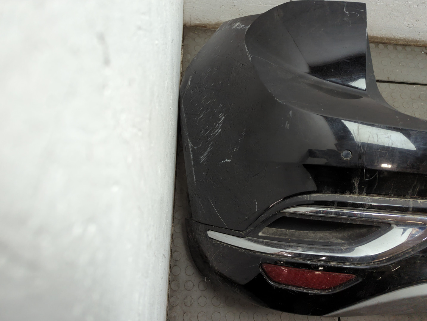 Бампер задний