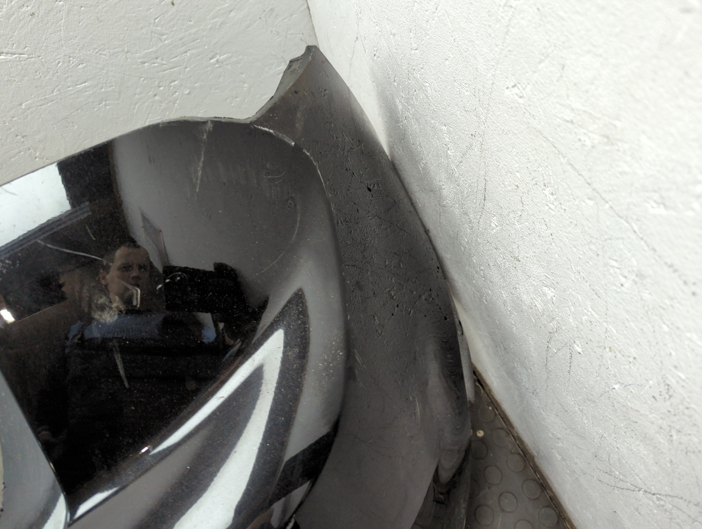 Бампер задний