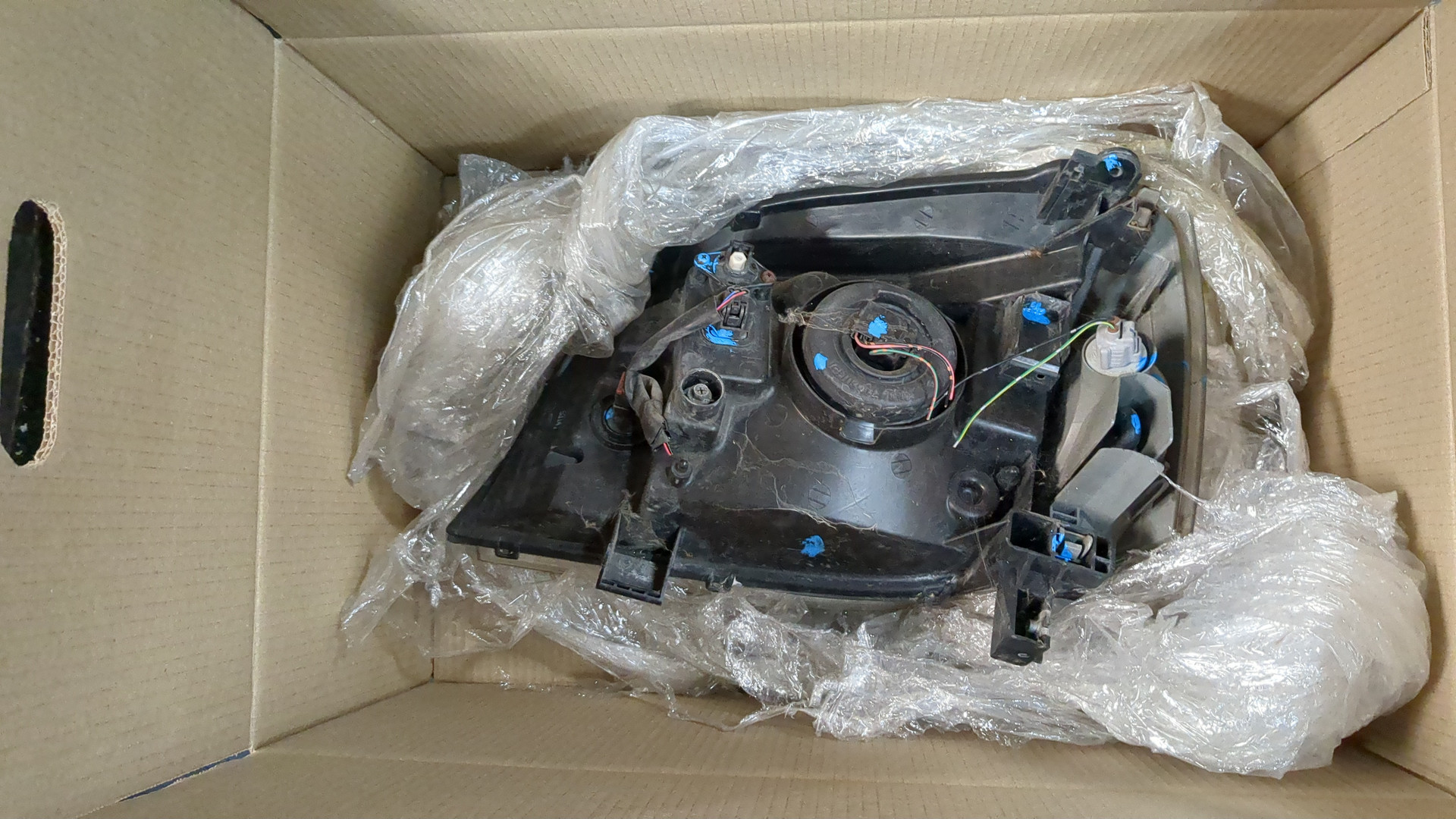 Фара правая