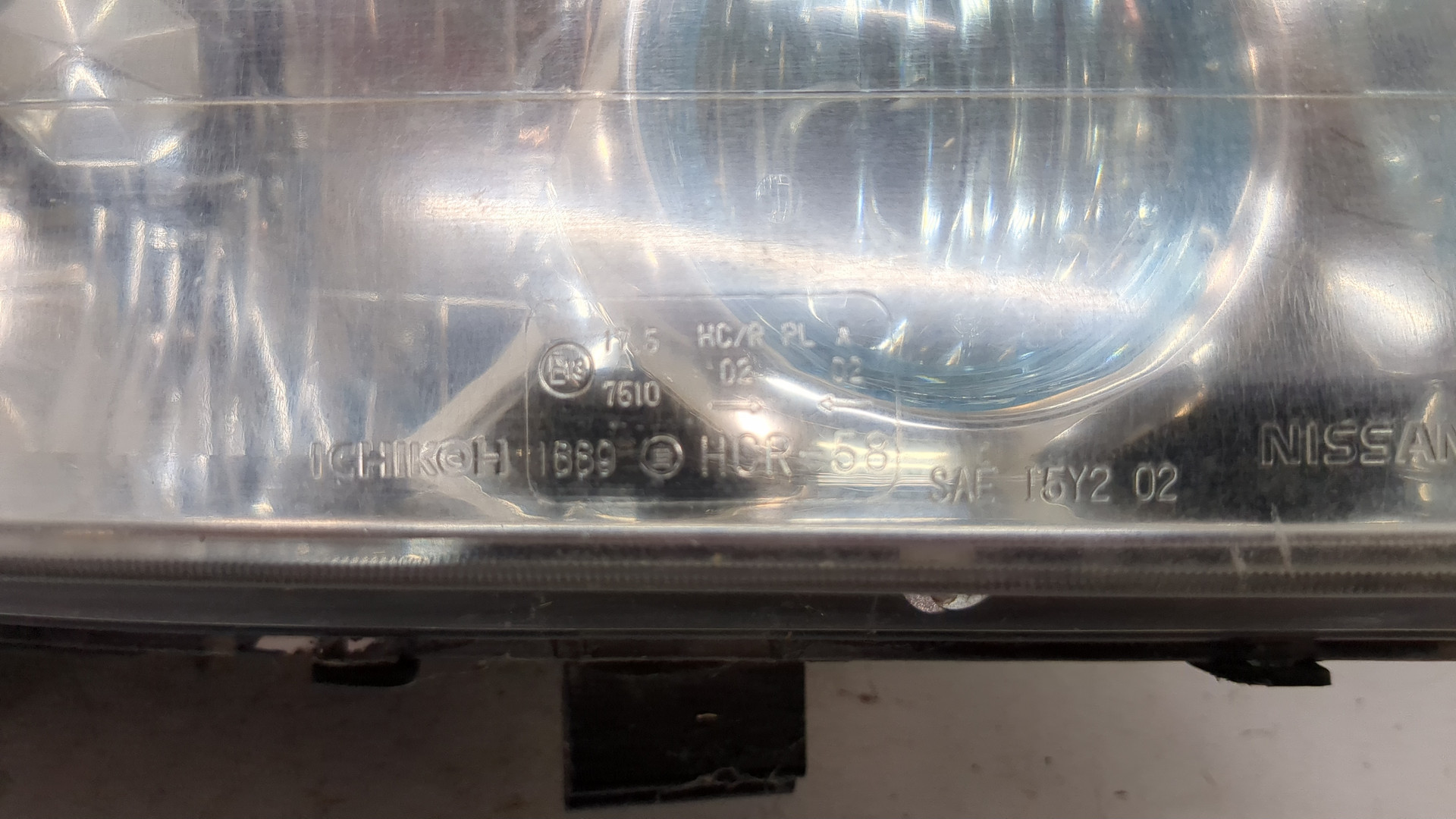 Фара правая