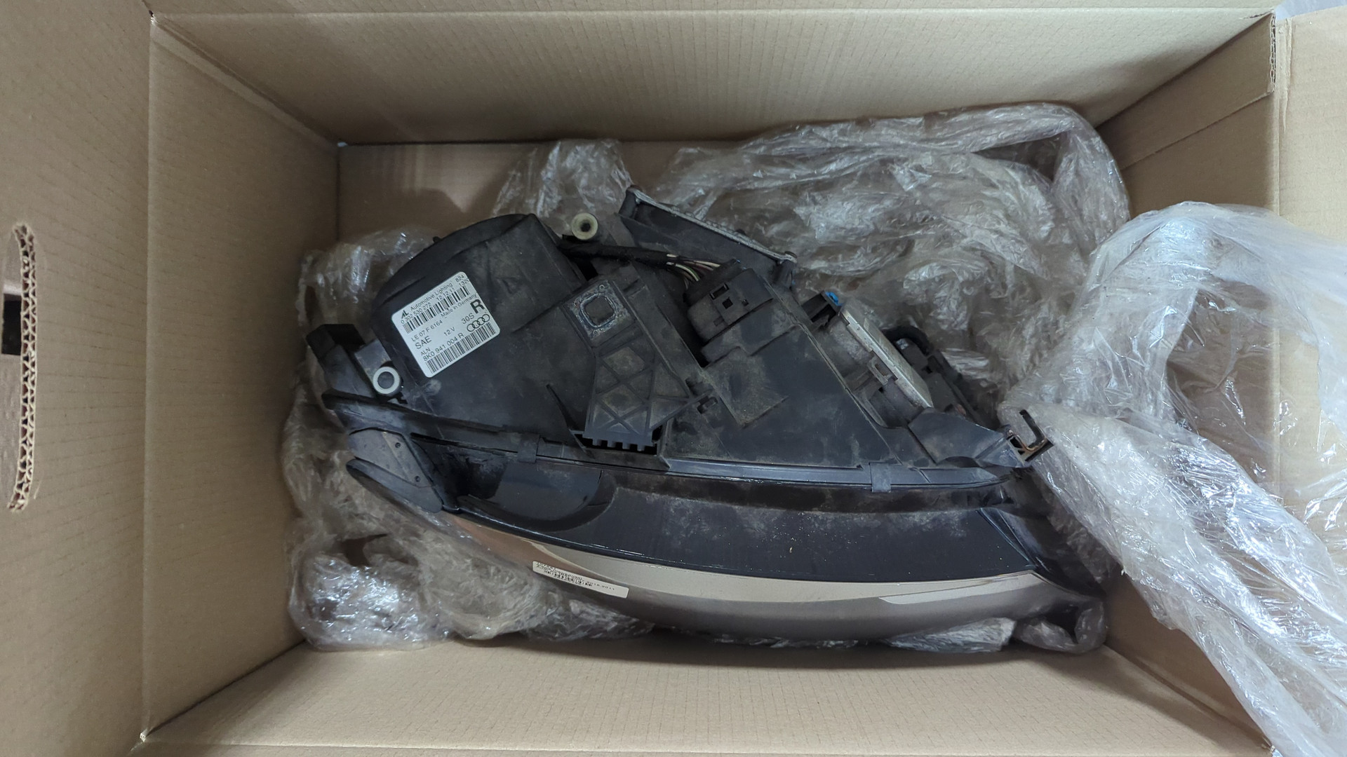 Фара правая