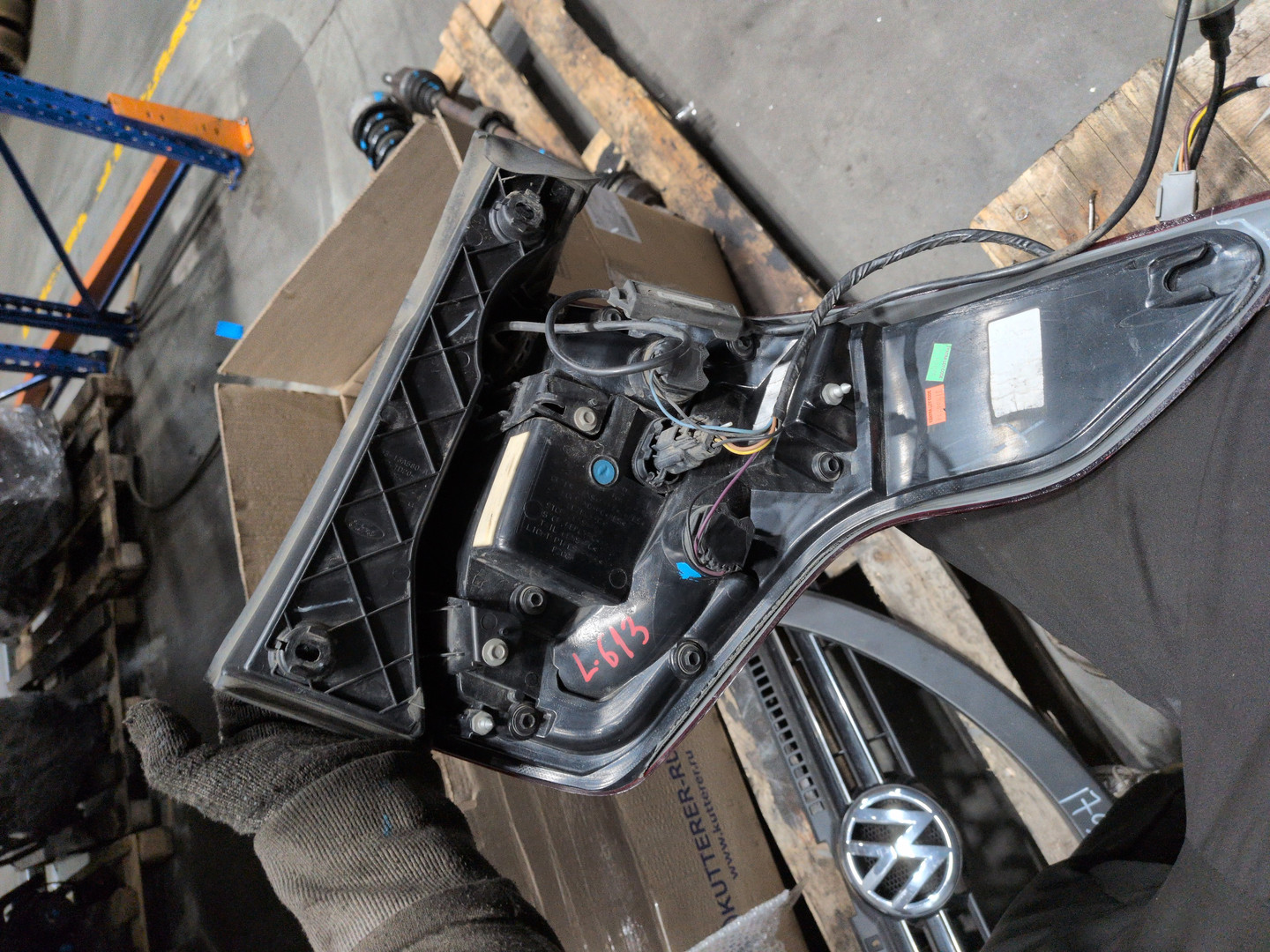 Фонарь задний левый