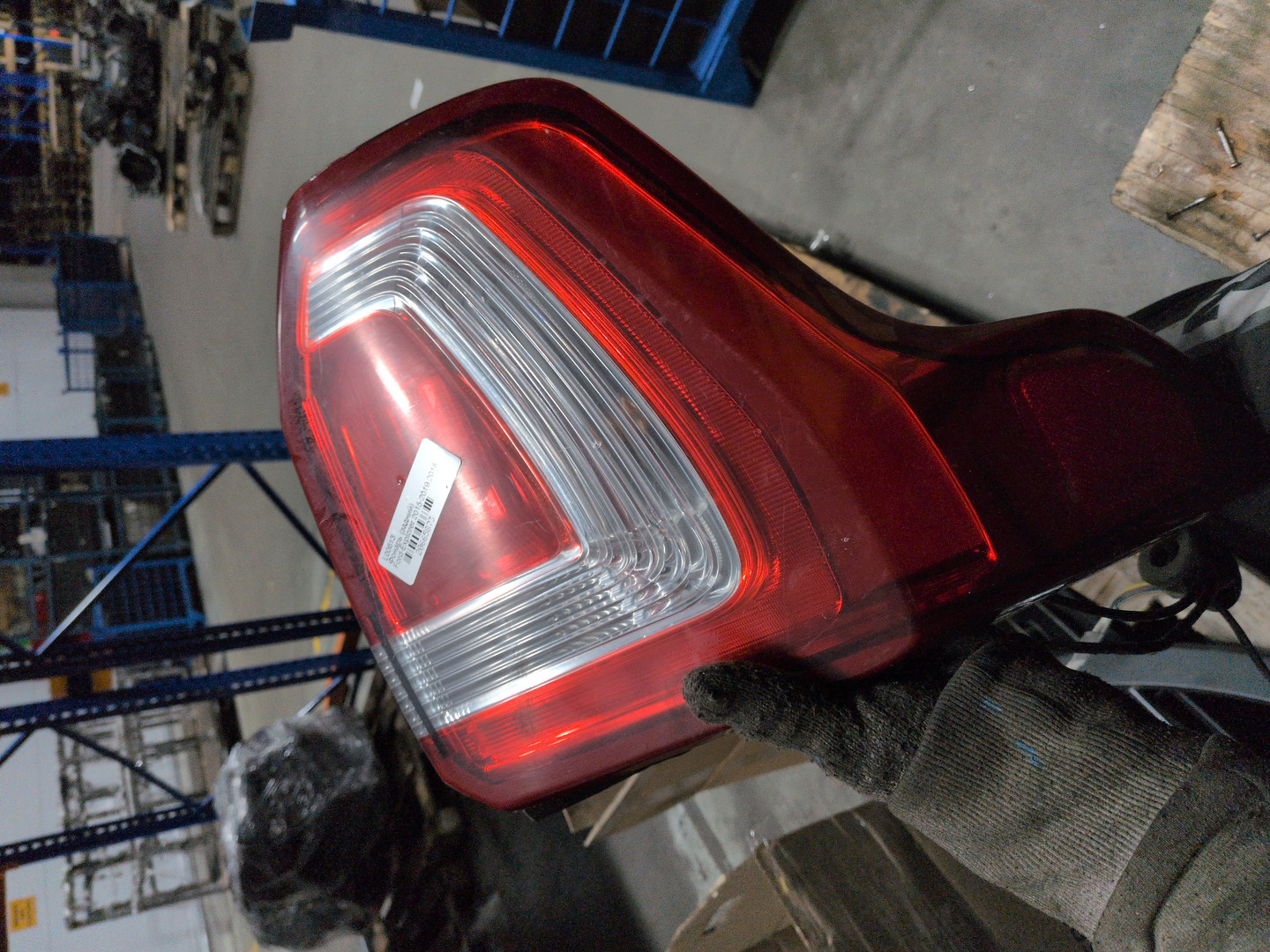 Фонарь задний левый