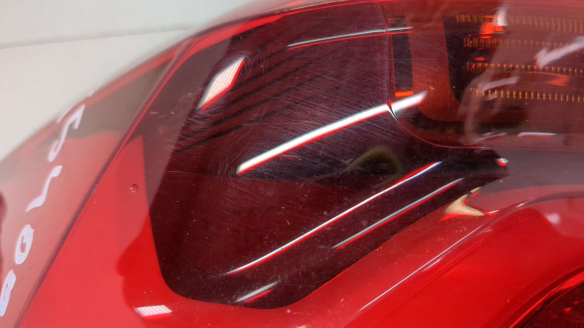 Фонарь задний левый