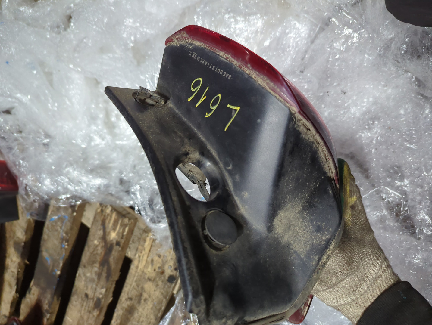 Фонарь задний левый