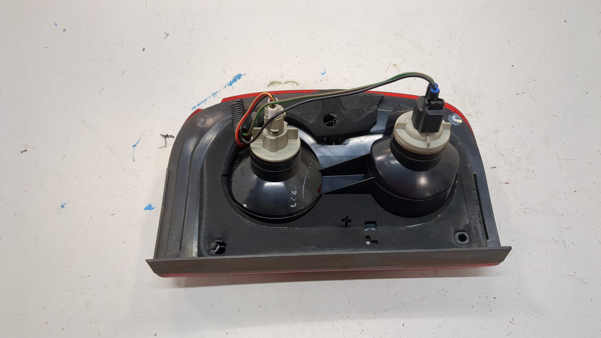 Фонарь задний правый