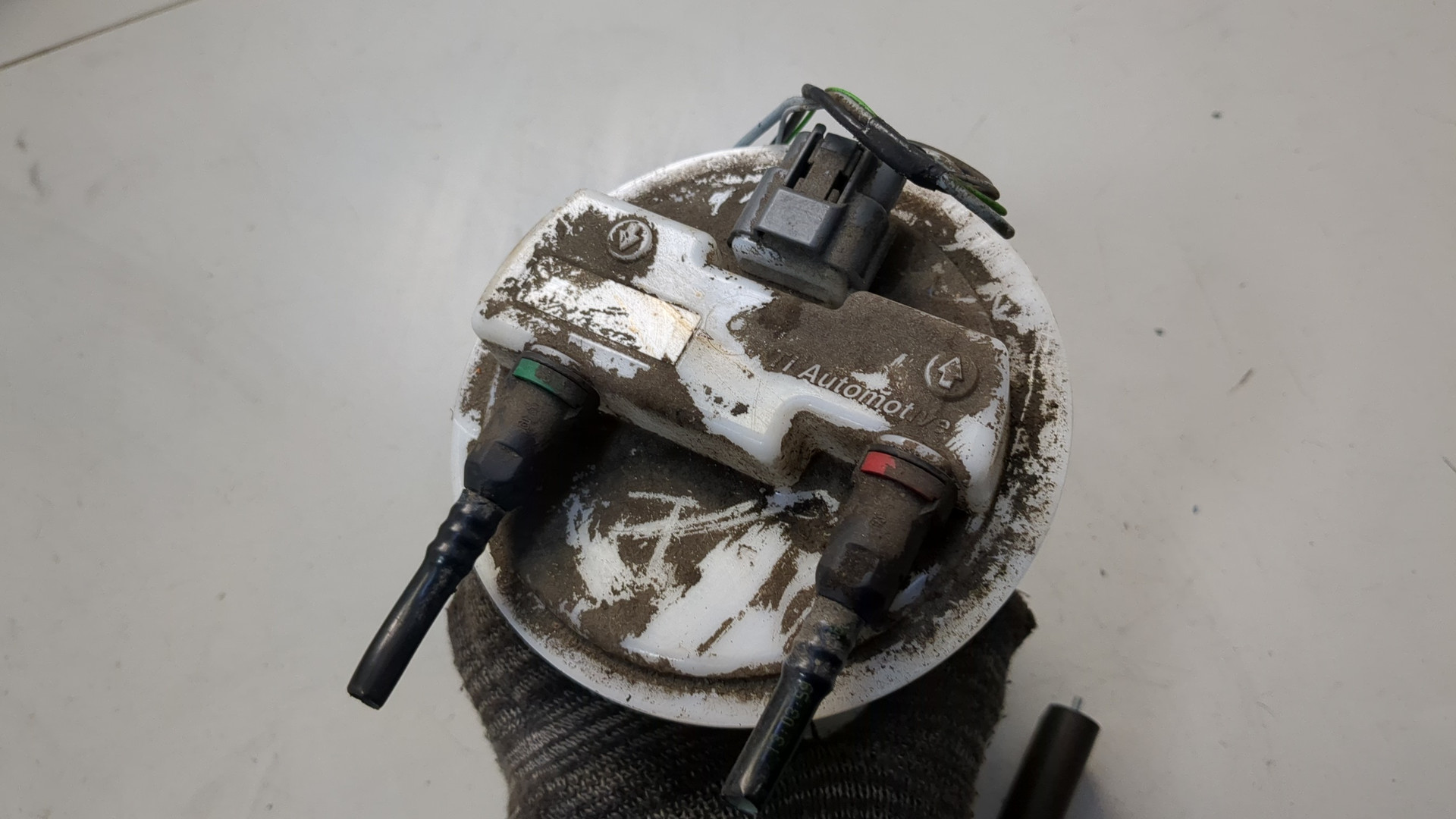 Насос топливный электрический