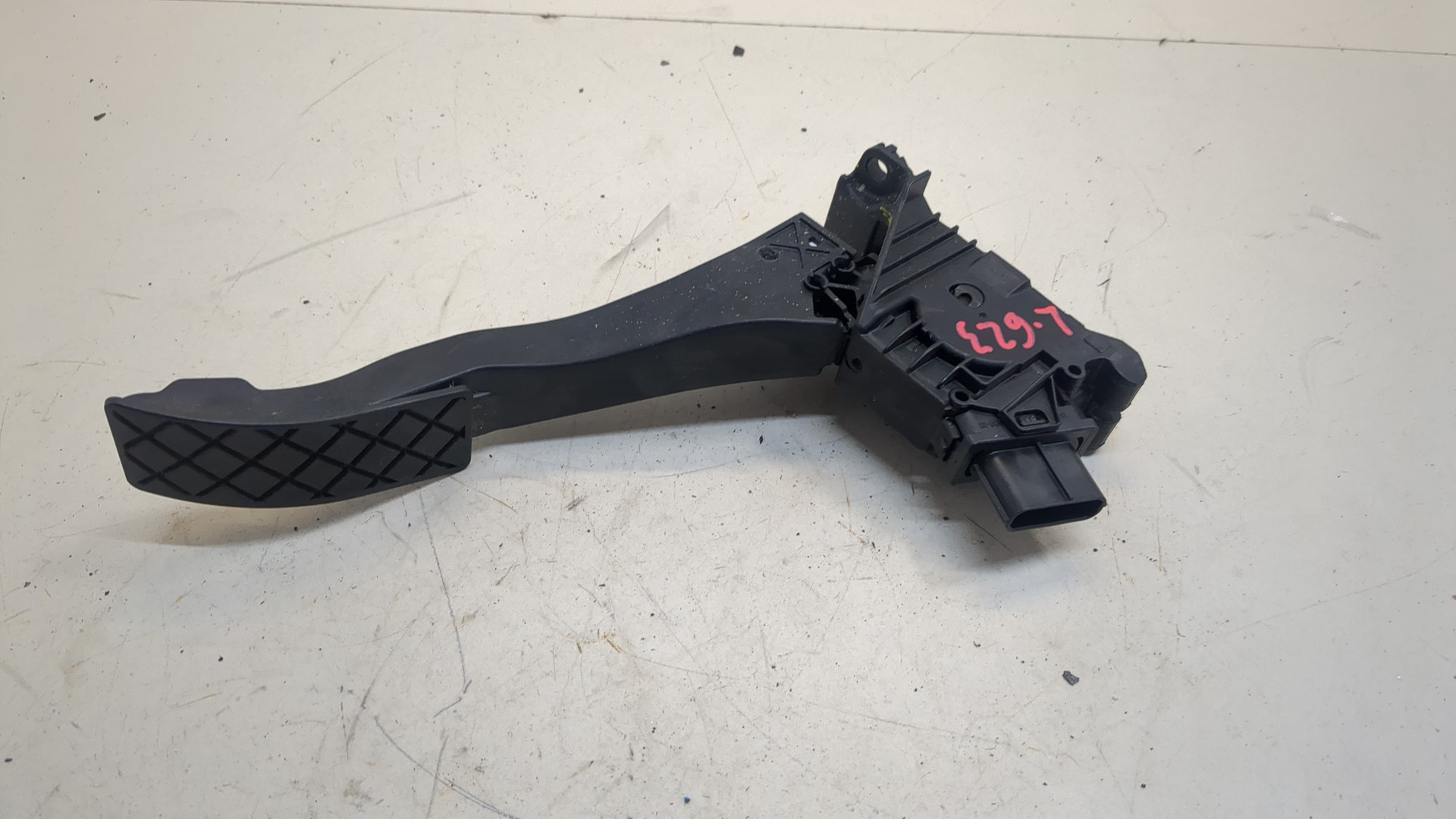 Педаль газа